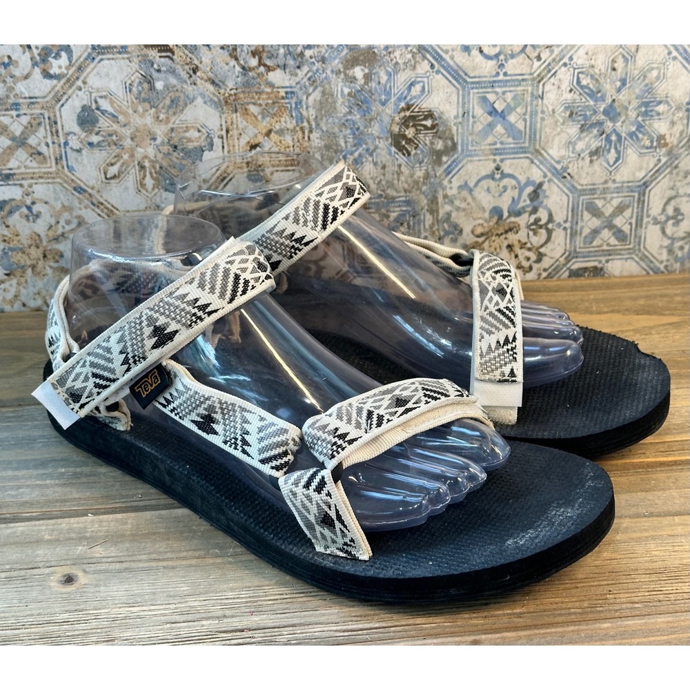 Teva Universal Geometric Strappy Sandals Women 10 White Black Sporty Outdoor